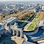 Cinquantenaire Appartement